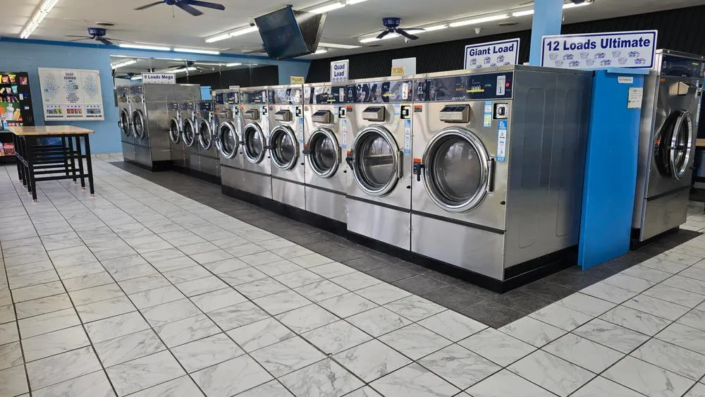 Wash Well Wash & Fold vs. Poplin: Which Laundry Service Is Right for You?